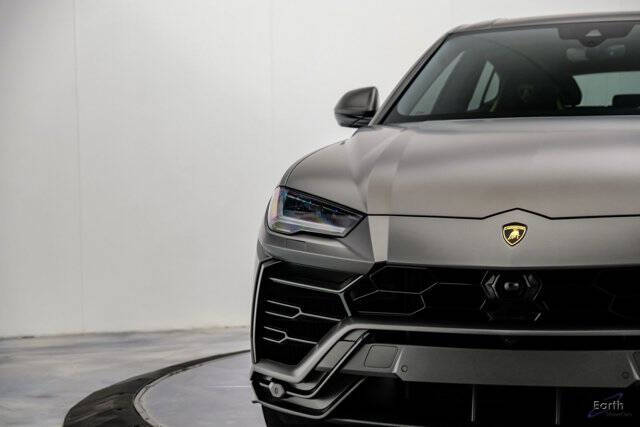 2022 Lamborghini Urus