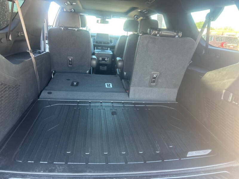 2021 GMC Yukon XL SLT