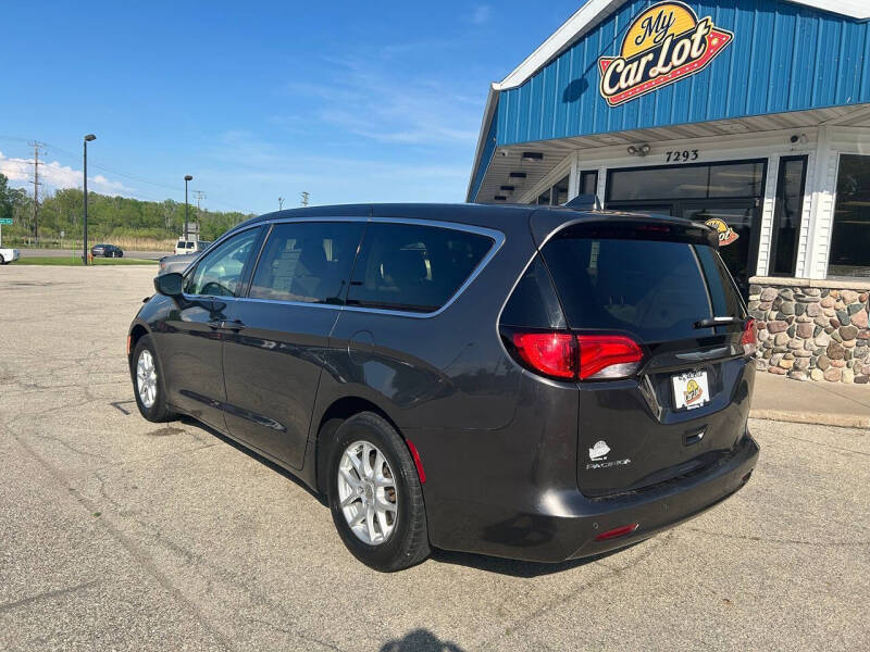 2017 Chrysler Pacifica Touring
