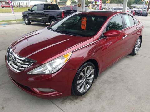 2013 Hyundai Sonata for sale at SpringField Select Autos in Springfield IL