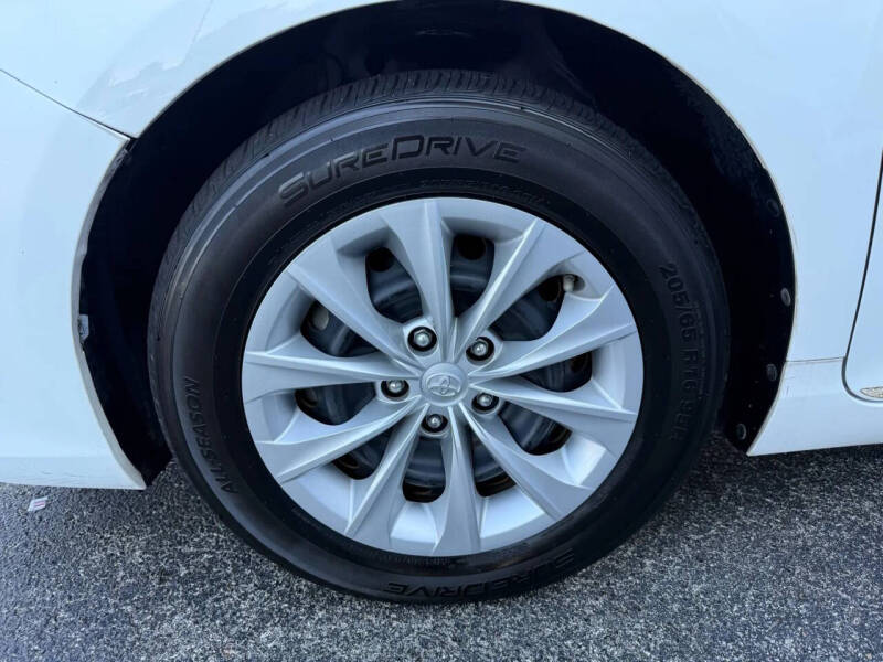 2017 Toyota Camry Hybrid