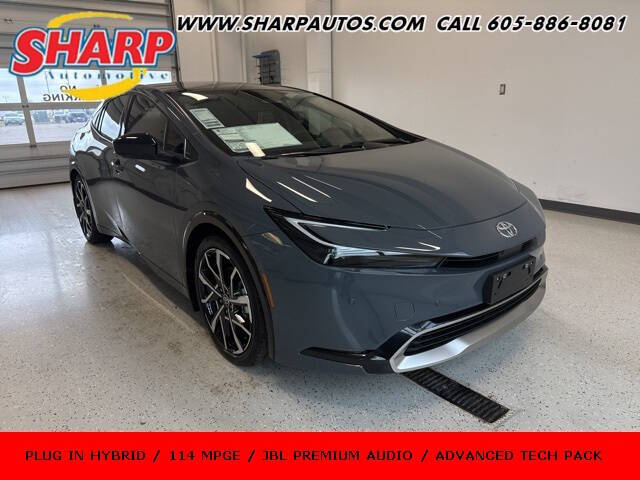 2026 Toyota Prius XSE Premium's photo