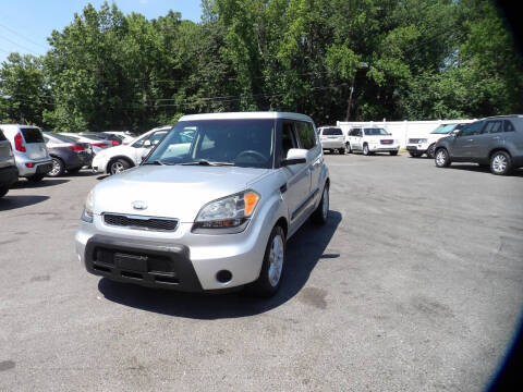 2010 Kia Soul +