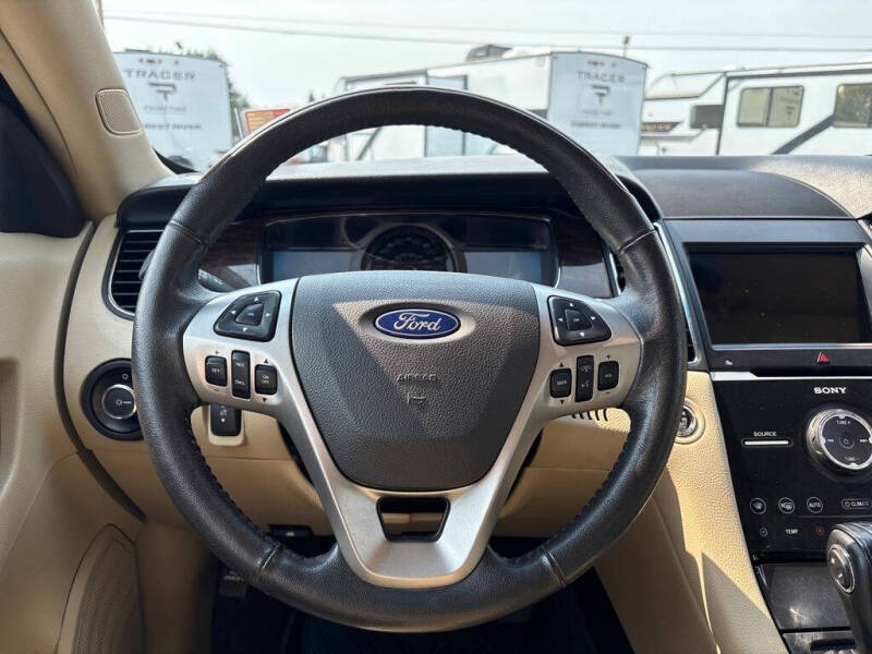 2018 Ford Taurus Limited