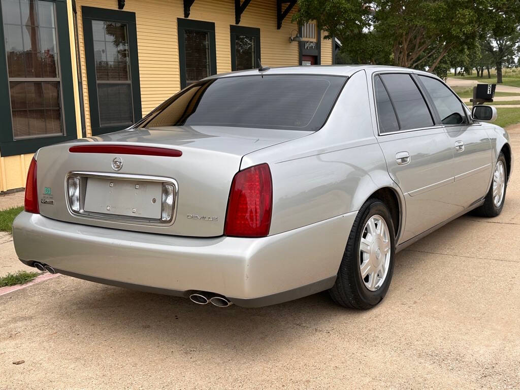 2005 Cadillac DeVille for sale at BANKERS AUTOS in Denton, TX