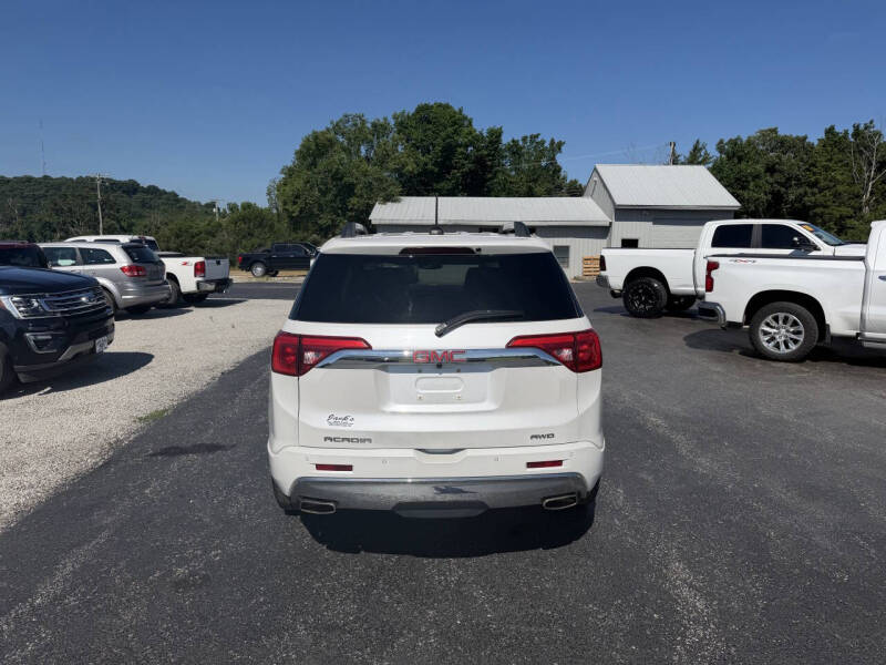 2017 GMC Acadia Denali