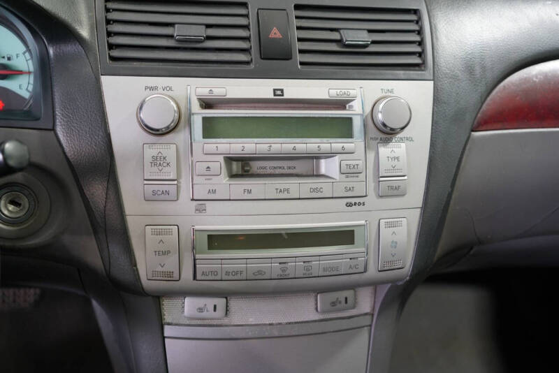 2005 Toyota Camry Solara SLE V6