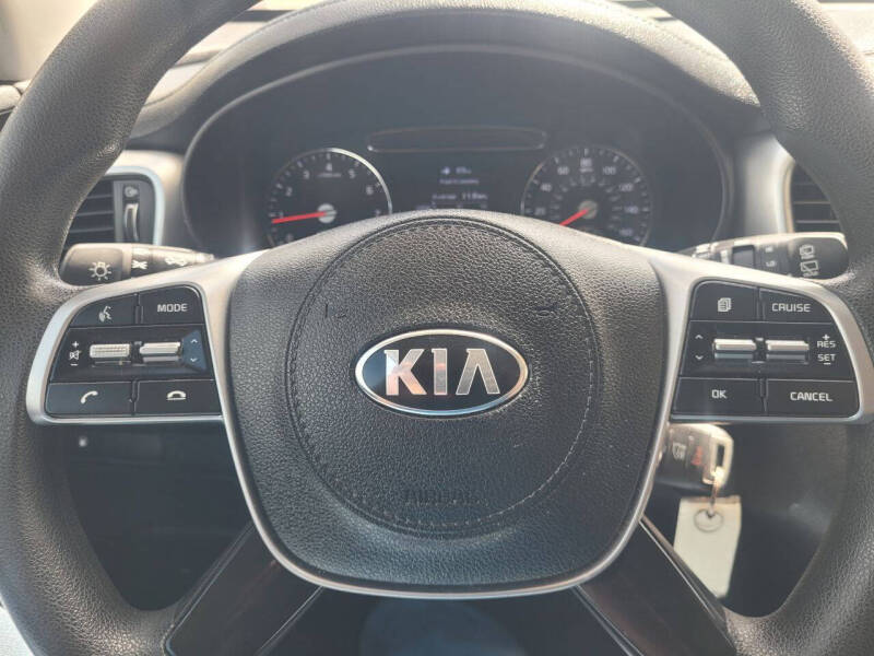 2019 Kia Sorento LX