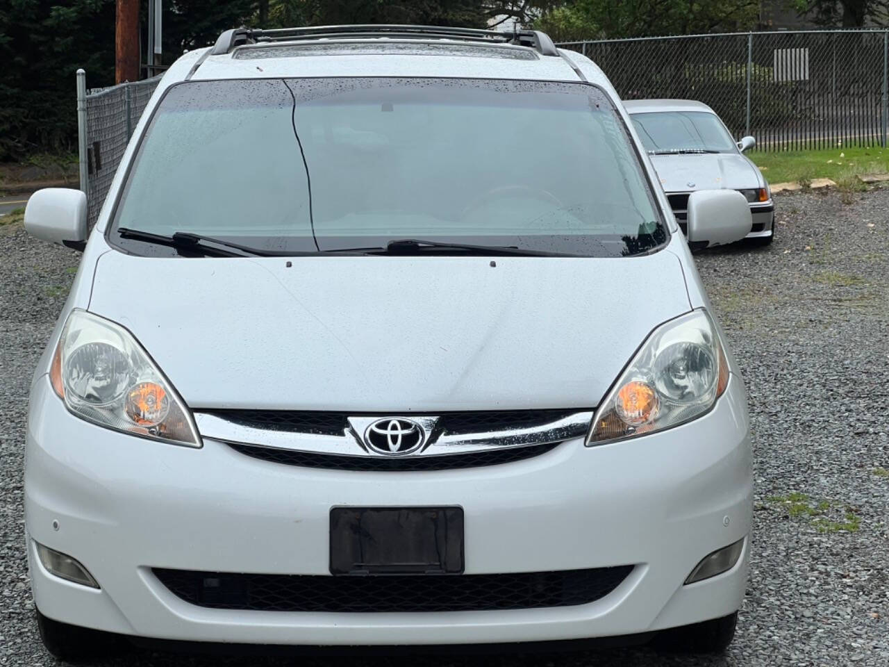 2006 Toyota Sienna for sale at MRT Auto Sales LLC in Everett, WA