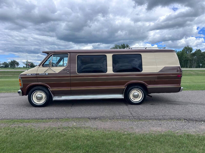 1984 Dodge Ram Van