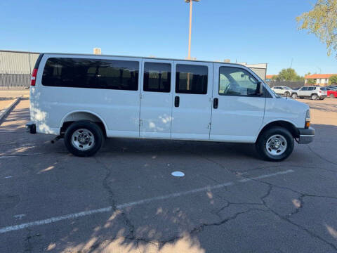 2025 Chevrolet Express LT 3500