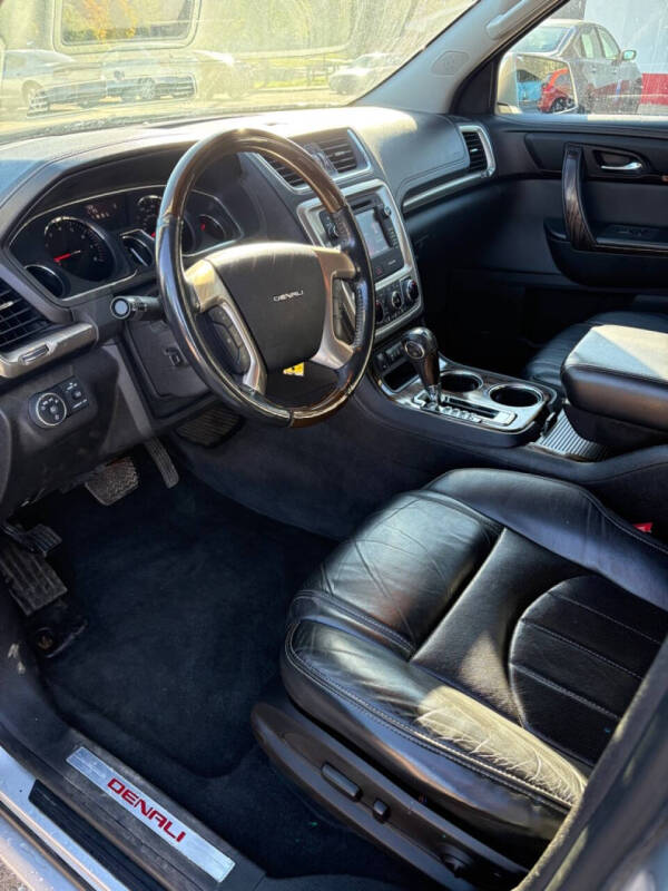 2013 GMC Acadia Denali