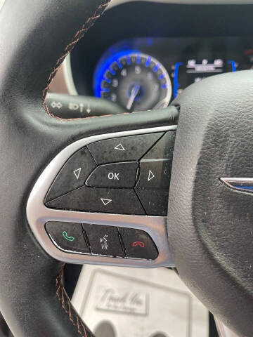 2017 Chrysler Pacifica Touring-L