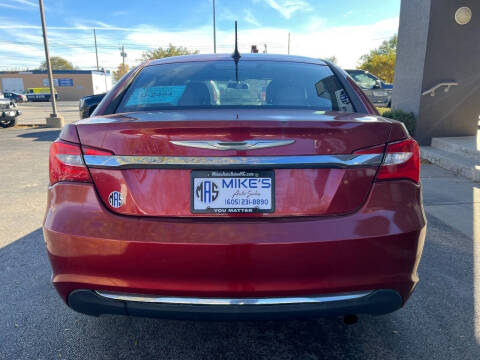 2013 Chrysler 200 Touring