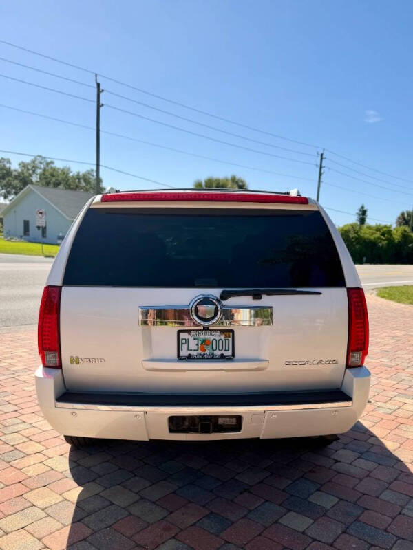 2012 Cadillac Escalade Hybrid