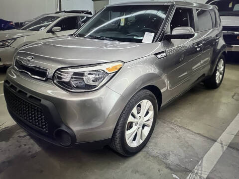 2015 Kia Soul +