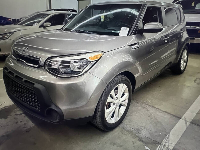 2015 Kia Soul +