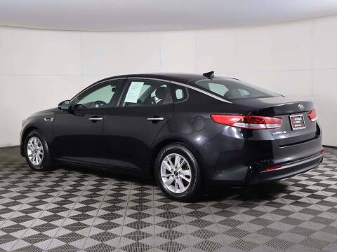2017 Kia Optima LX