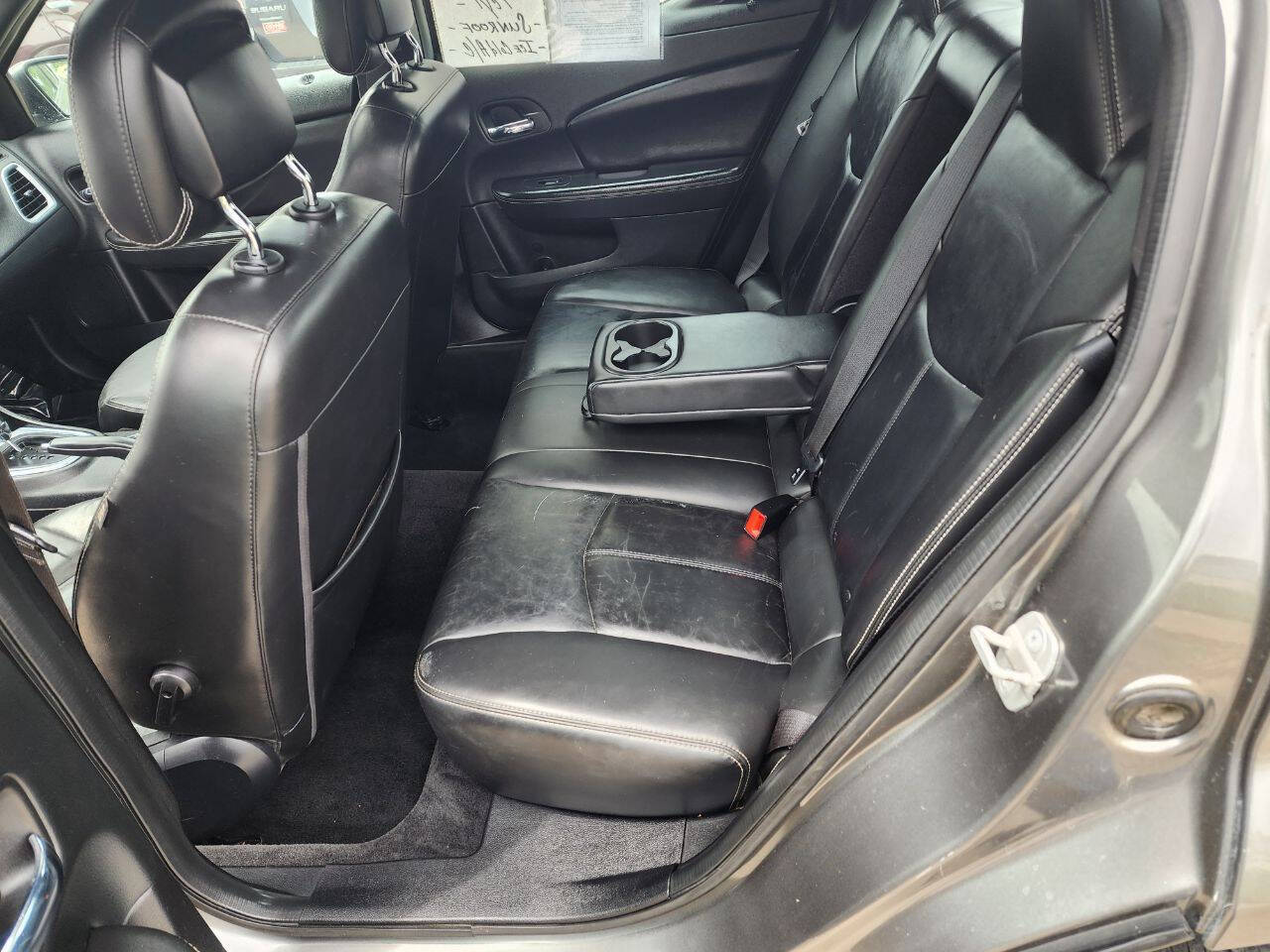 Dk. Gray 2013 Dodge Avenger SXT SXT 4dr Sedan 16