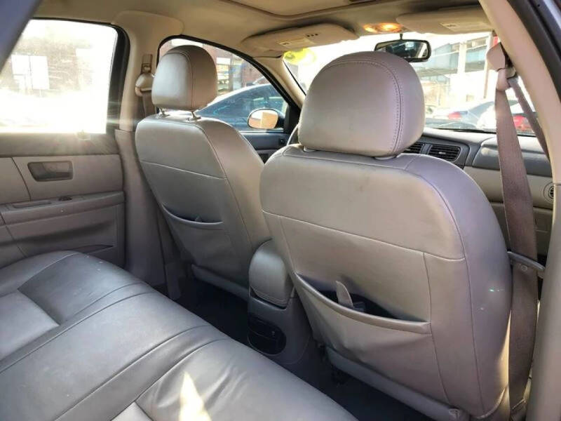 2005 Ford Taurus SEL