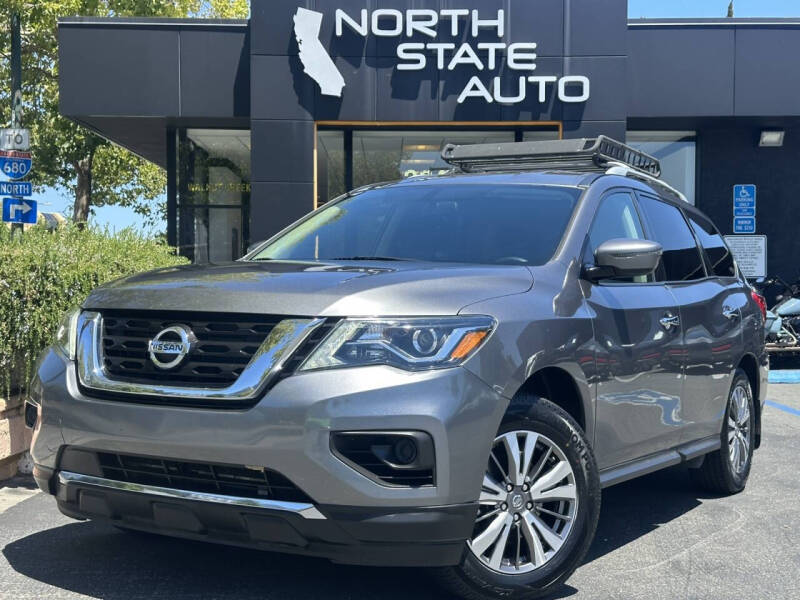 2020 Nissan Pathfinder S