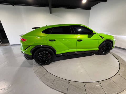 2024 Lamborghini Urus Performante