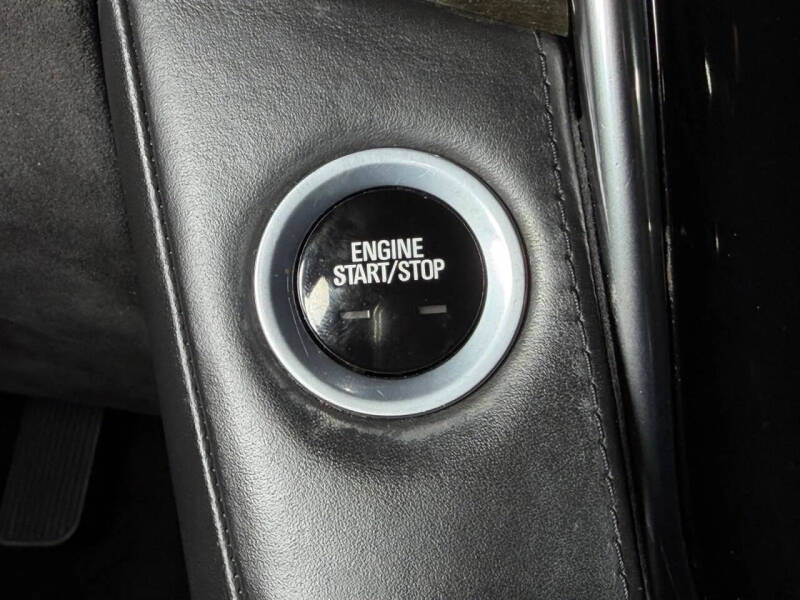 2017 Cadillac Escalade Platinum