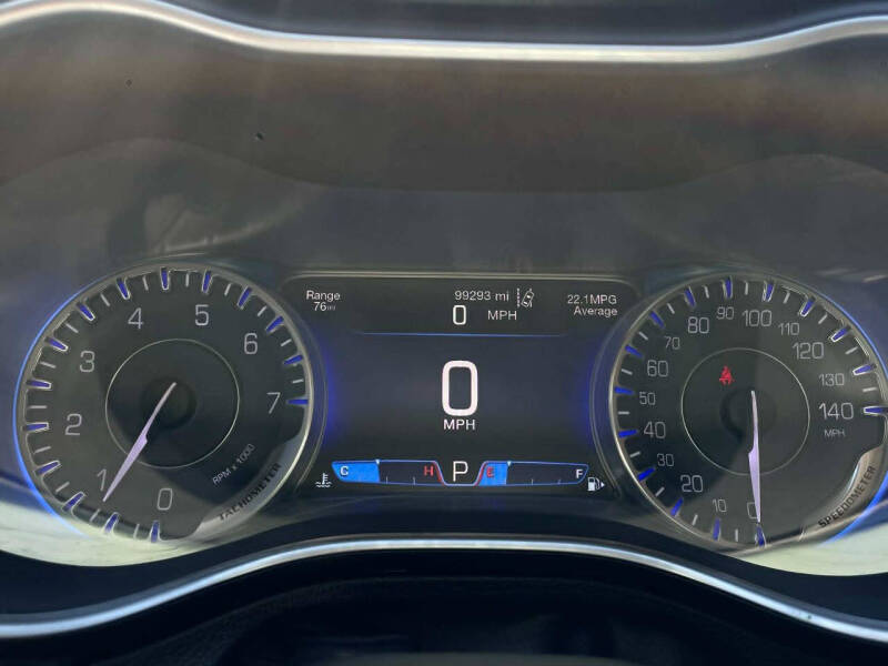 2015 Chrysler 200 C