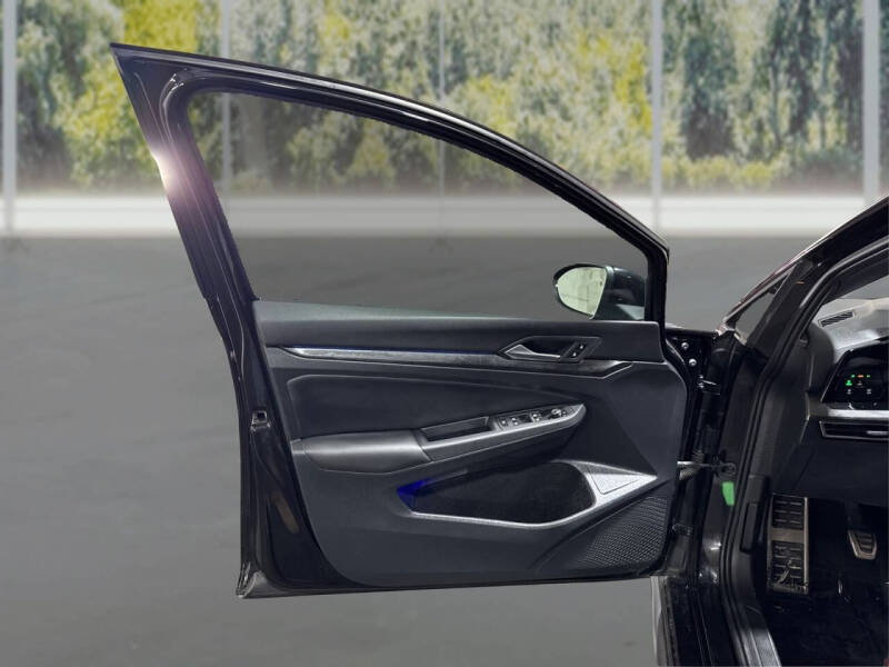 2023 Volkswagen Golf GTI SE