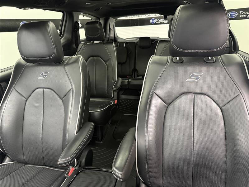 2025 Chrysler Pacifica Limited