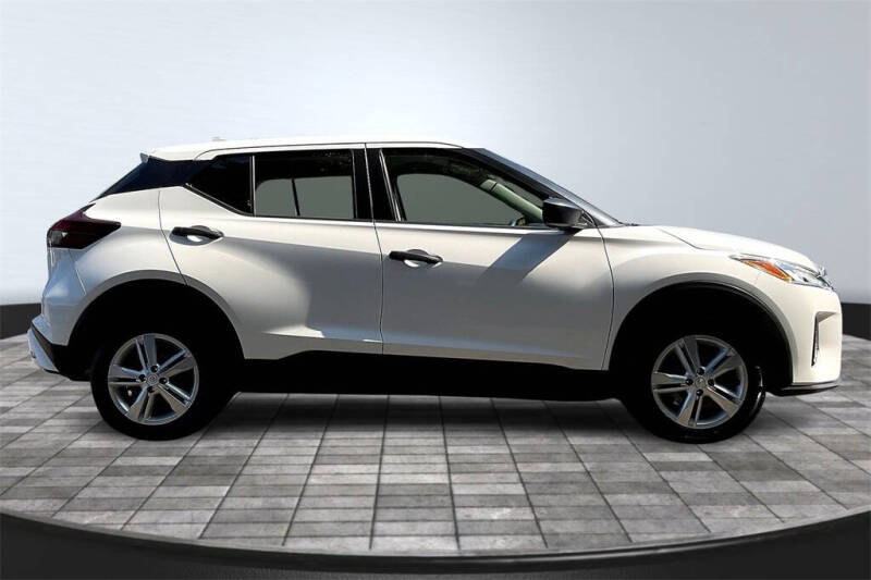 2022 Nissan Kicks S