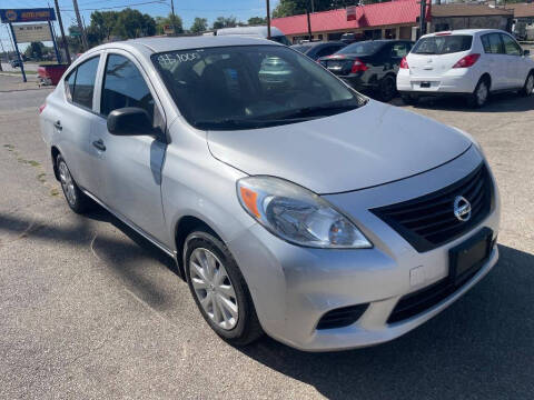 2014 Nissan Versa 1.6 S