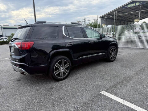 2017 GMC Acadia Denali