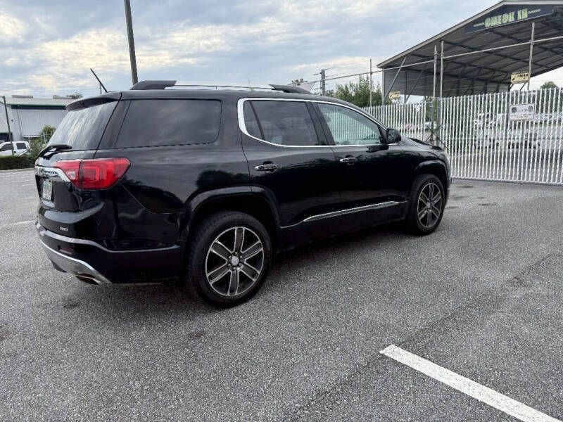 2017 GMC Acadia Denali