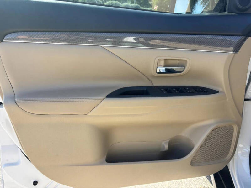 2019 Mitsubishi Outlander