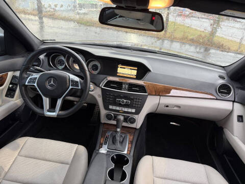 2012 Mercedes-Benz C-Class C 250 Sport