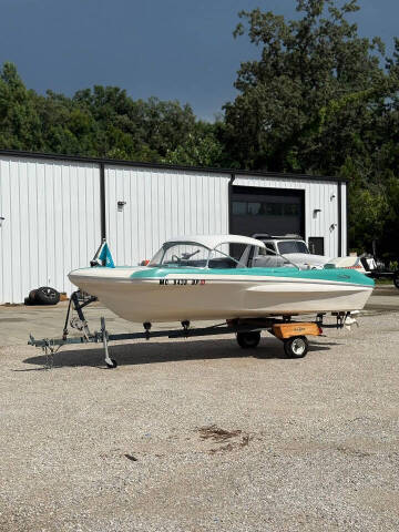 1961 Glastron Classic