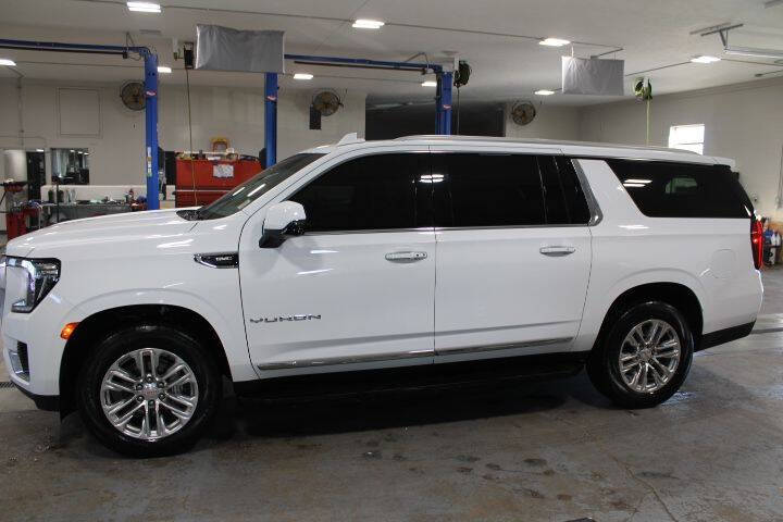 2023 GMC Yukon XL SLT