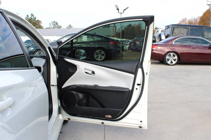 2017 Toyota Prius Three Touring