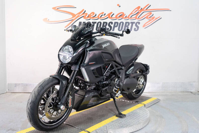 2011 Ducati Diavel