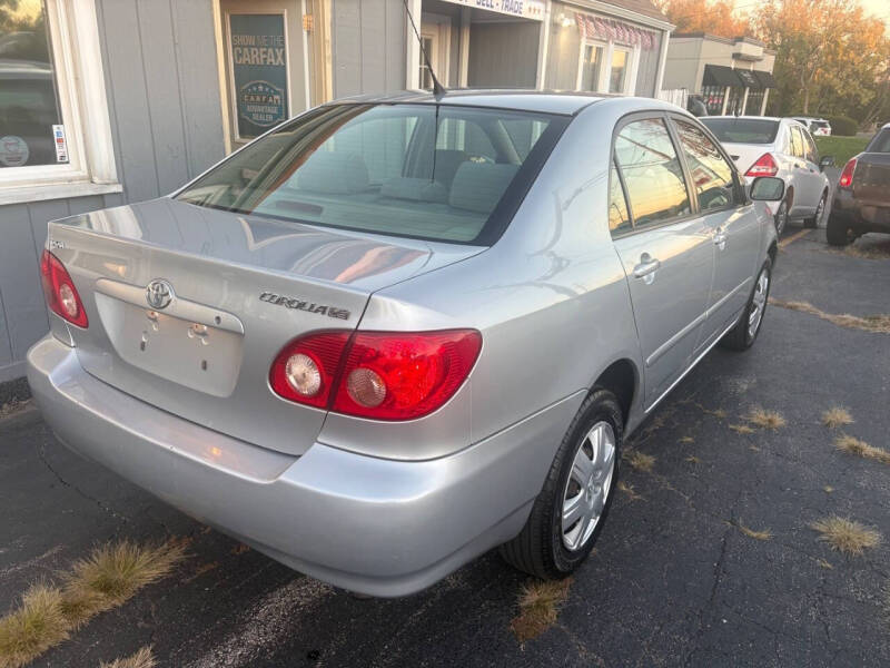 2005 Toyota Corolla LE