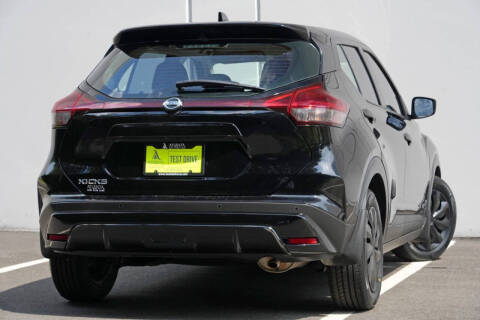 2021 Nissan Kicks S