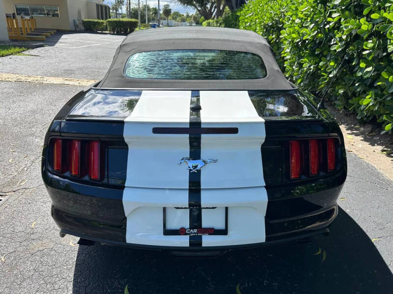 2017 Ford Mustang EcoBoost Premium