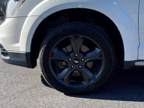 2019 Dodge Journey Crossroad