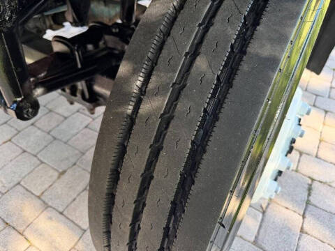 2007 International Derrick Digger