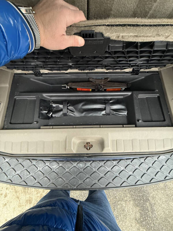 2011 Nissan Pathfinder SV