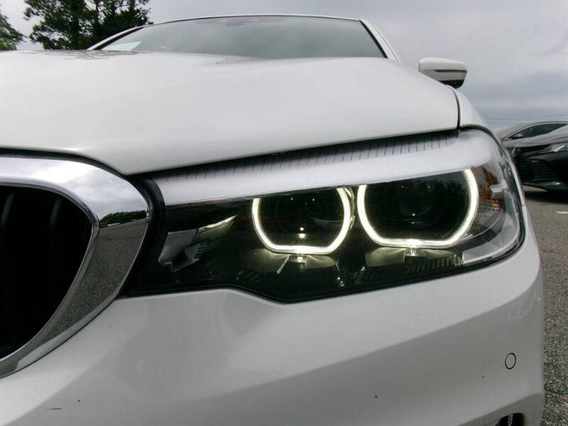 2019 BMW 5 Series 530i