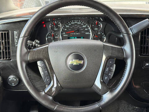 2023 Chevrolet Express 2500