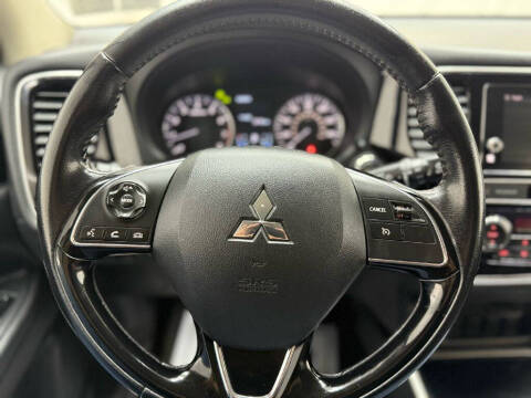2019 Mitsubishi Outlander SE