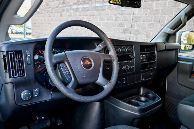 2024 GMC Savana 2500